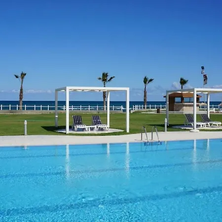 Sea Terrace דירה